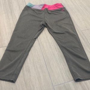 Girls active wear capris